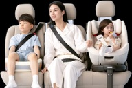 Thiết bị an toàn cho trẻ em trên ô tô có nhất thiết là ghế trẻ em không?