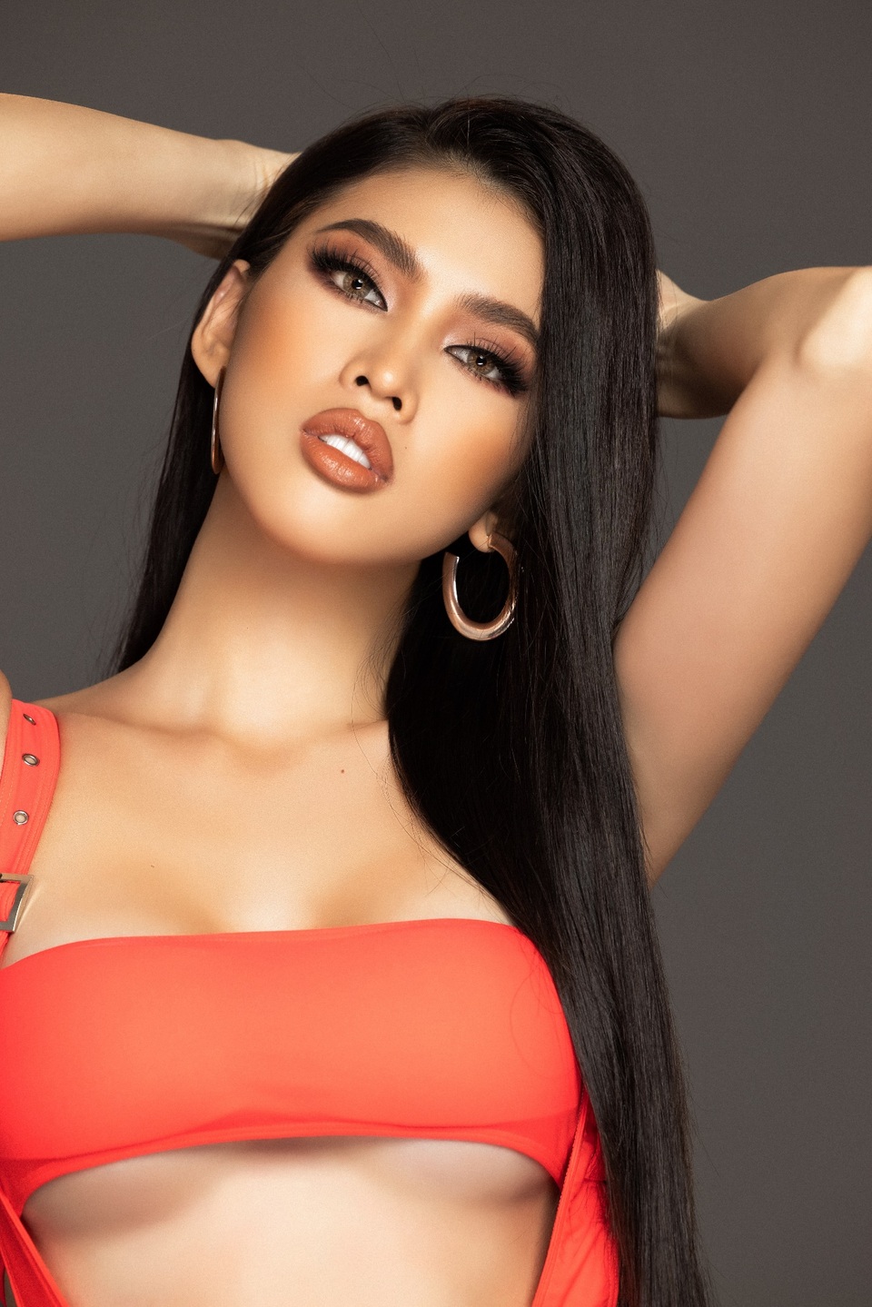 Á hậu Ngọc Thảo diện bikini đọ đường cong với Kiều Loan - 6 Á hậu Ngọc Thảo diện bikini đọ đường cong với Kiều Loan - 6