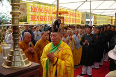 Cầu siêu cho 504 đồng bào Sơn Mỹ bị thảm sát