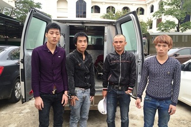 Bắt 4 đối tượng trốn truy nã nguy hiểm