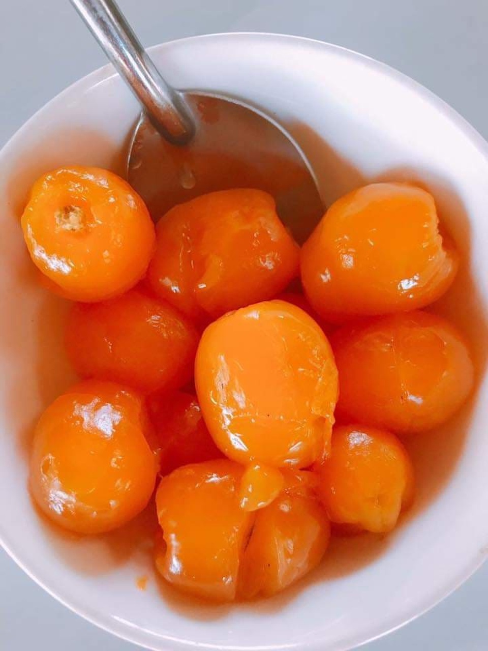 Chôm chôm vàng tưởng của nhà giàu sang chảnh, lại là quả dại ven rừng - 4 Chôm chôm vàng tưởng của nhà giàu sang chảnh, lại là quả dại ven rừng - 4