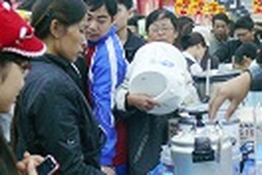 Dịp 8/3, đồ gia dụng, điện máy…cháy hàng