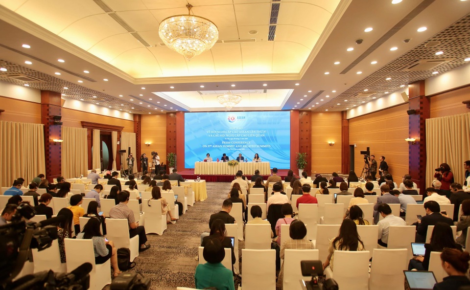 Hội nghị sau cùng trong năm Chủ tịch ASEAN của Việt Nam - 2 Hội nghị sau cùng trong năm Chủ tịch ASEAN của Việt Nam - 2