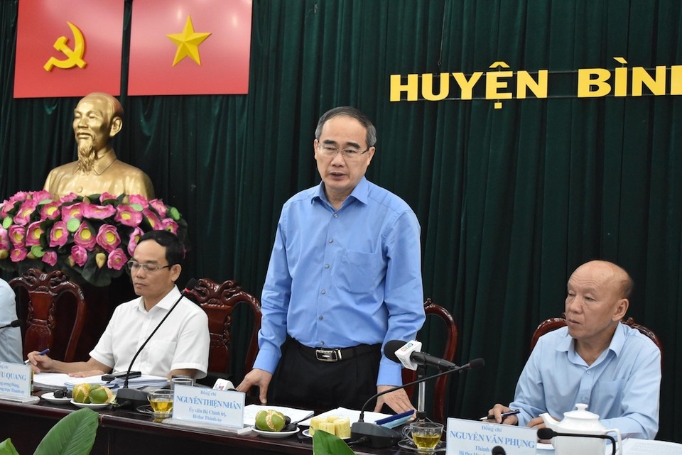 Bí thư Nhân: Biết rõ sai phạm nhưng đợi xây xong cái nhà rồi mới xử lý! - 4 Bí thư Nhân: Biết rõ sai phạm nhưng đợi xây xong cái nhà rồi mới xử lý! - 4