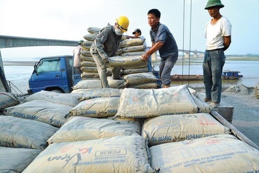 Việt Nam tăng xuất khẩu xi măng, clinker sang Trung Quốc với giá rẻ