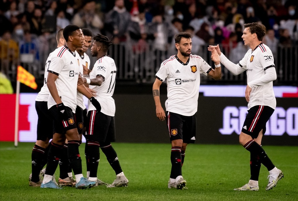 HLV Ten Hag nổi điên vì màn trình diễn của Man Utd - 1 HLV Ten Hag nổi điên vì màn trình diễn của Man Utd - 1