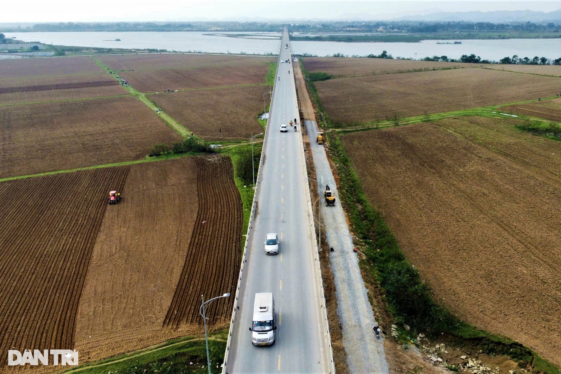 5 cây cầu bắc qua một dòng sông chạy dọc tỉnh rộng nhất Việt Nam - 11