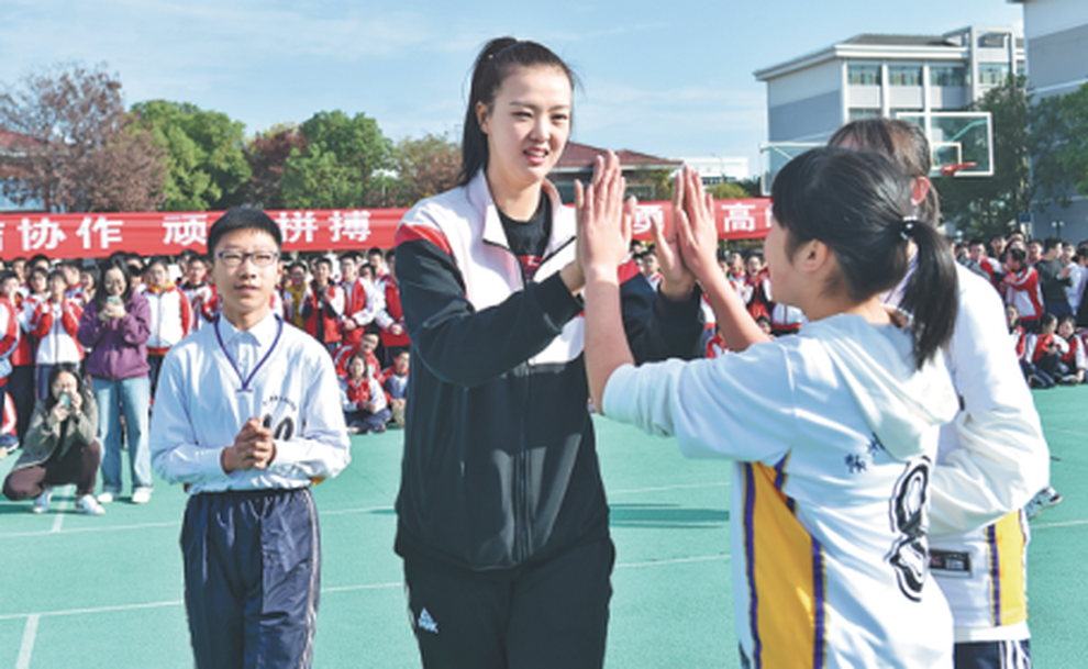 Nhan sắc quyến rũ của nữ thần bóng chuyền Trung Quốc Zhang Changning - 8 Nhan sắc quyến rũ của nữ thần bóng chuyền Trung Quốc Zhang Changning - 8