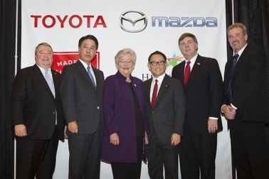Mazda và Toyota lập liên doanh sản xuất ô tô