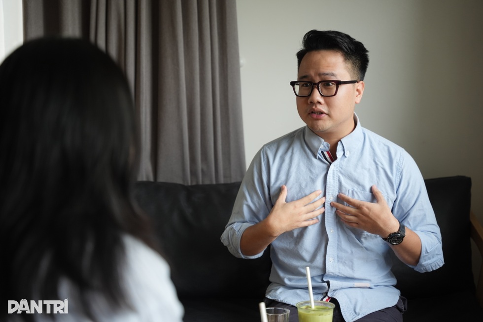 Mit esznek a Hanoi TikTok-felhasználók: Azok a véleményezők, akik csak dicsérni tudnak, nem igazán értenek hozzá - 4 TikToker Hà Nội ăn gì: Nghề review nếu chỉ biết khen là thiếu kỹ năng - 4
