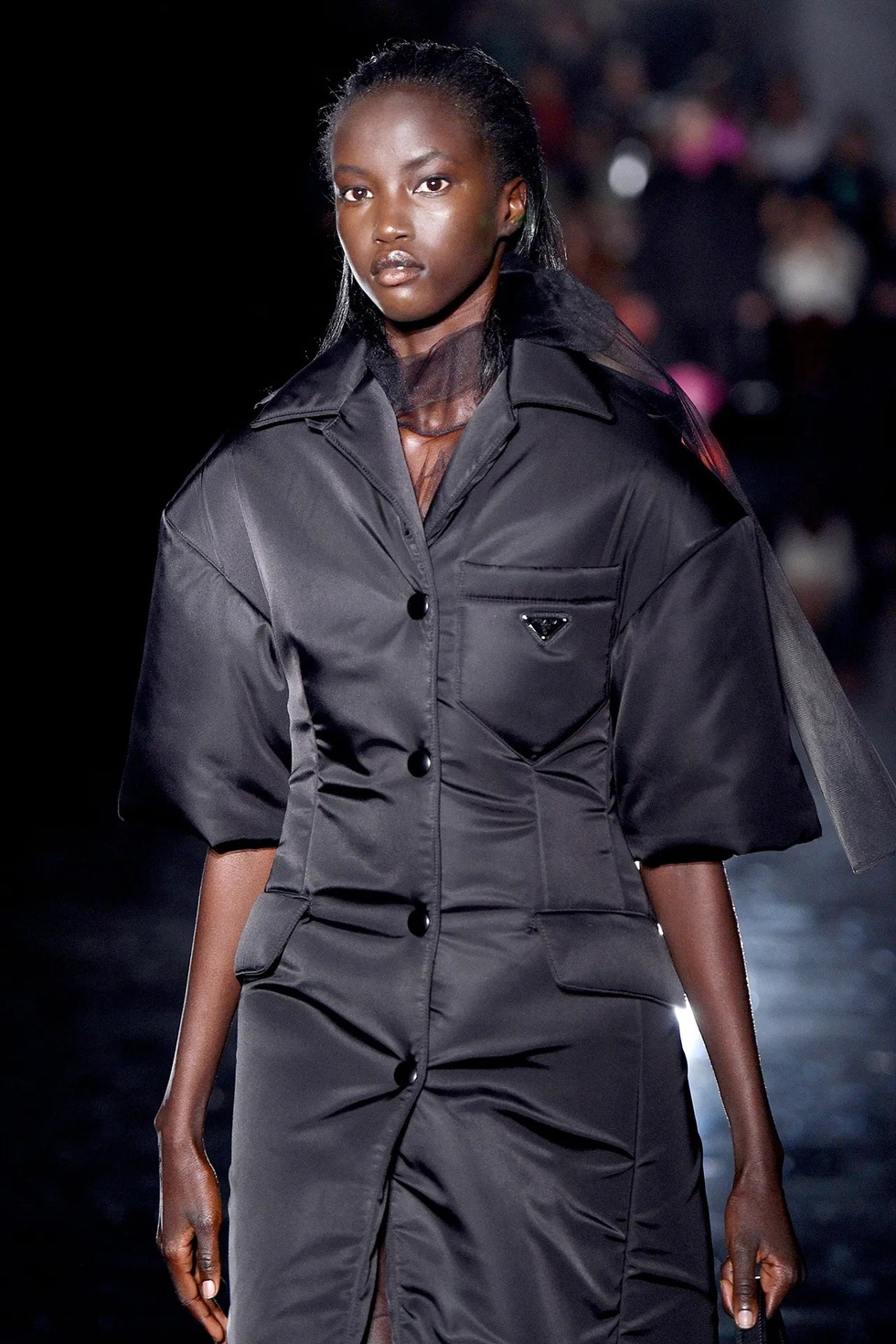 Đi dự tiệc ở trường, cô gái vụt sáng thành người mẫu nổi tiếng thế giới - 3 Đi dự tiệc ở trường, cô gái vụt sáng thành người mẫu nổi tiếng thế giới - 3