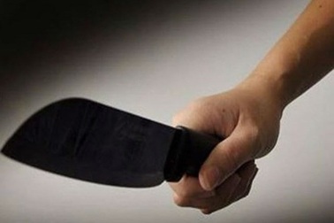 Sau tiếng cãi vã lớn, chồng dùng dao đâm vợ tử vong