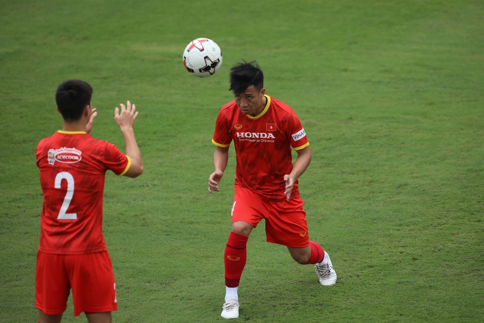 Công Phượng, Anh Đức luyện không chiến chờ đầu Malaysia, UAE - 2 Công Phượng, Anh Đức luyện không chiến chờ đầu Malaysia, UAE - 2