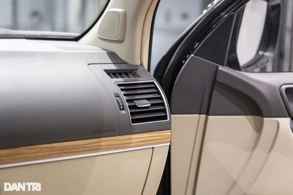 Chi tiết Land Cruiser Prado 2021: Tăng gần 170 triệu đồng liệu có đáng giá? - 17 Chi tiết Land Cruiser Prado 2021: Tăng gần 170 triệu đồng liệu có đáng giá? - 17