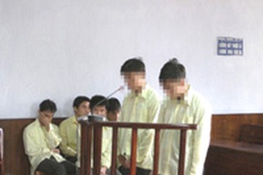 Vào tù vì trộm cắp để đóng học phí 