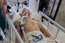 Va quẹt xe dừng đèn đỏ, một người bị đánh chấn thương sọ não