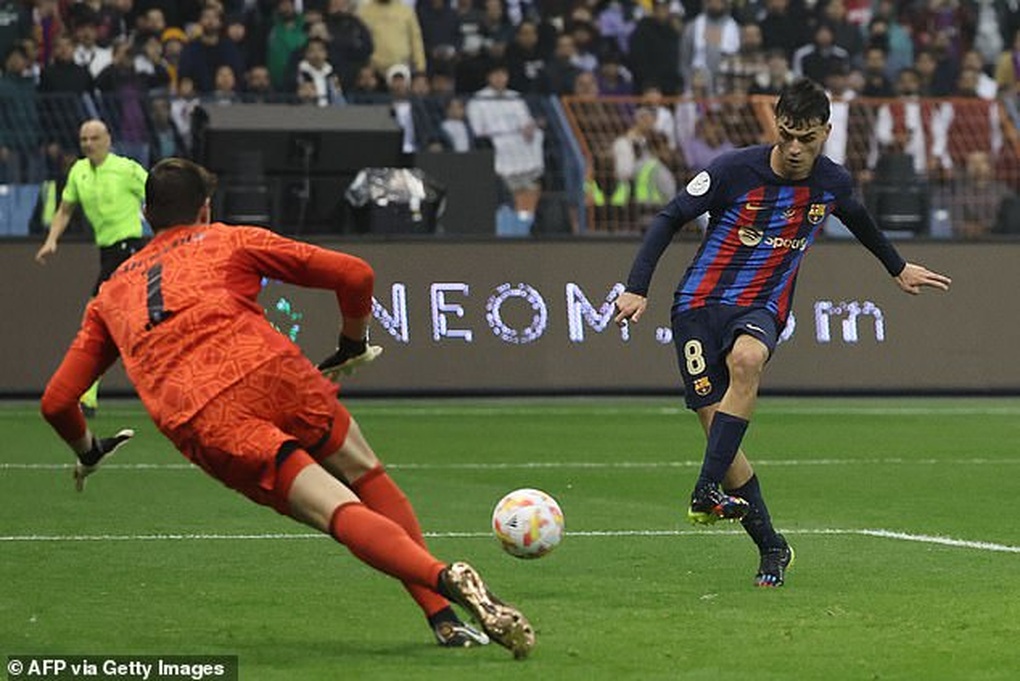 Đánh bại Real Madrid, Barcelona đoạt Siêu Cup Tây Ban Nha - 4 Đánh bại Real Madrid, Barcelona đoạt Siêu Cup Tây Ban Nha - 4
