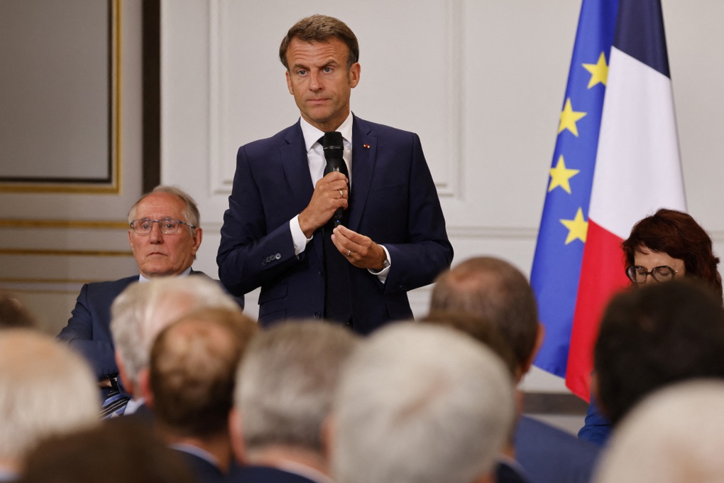 Tổng thống Macron nói Pháp đã qua đỉnh bạo loạn - 1 Tổng thống Macron nói Pháp đã qua đỉnh bạo loạn - 1