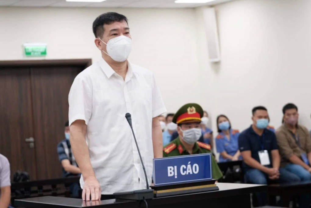 Cựu Trưởng Công an quận Tây Hồ Phùng Anh Lê sắp hầu tòa phúc thẩm - 1 Cựu Trưởng Công an quận Tây Hồ Phùng Anh Lê sắp hầu tòa phúc thẩm - 1
