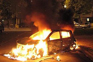 Pháp: Biểu tình bạo lực chống Sarkozy