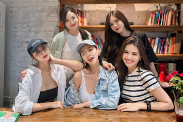 Hội chị em xinh đẹp và gia thế của làng diễn viên miền Bắc