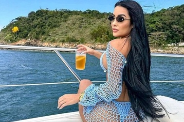 Không mặc áo phao để tắm nắng và chụp ảnh cho đẹp, hai cô gái chết thảm