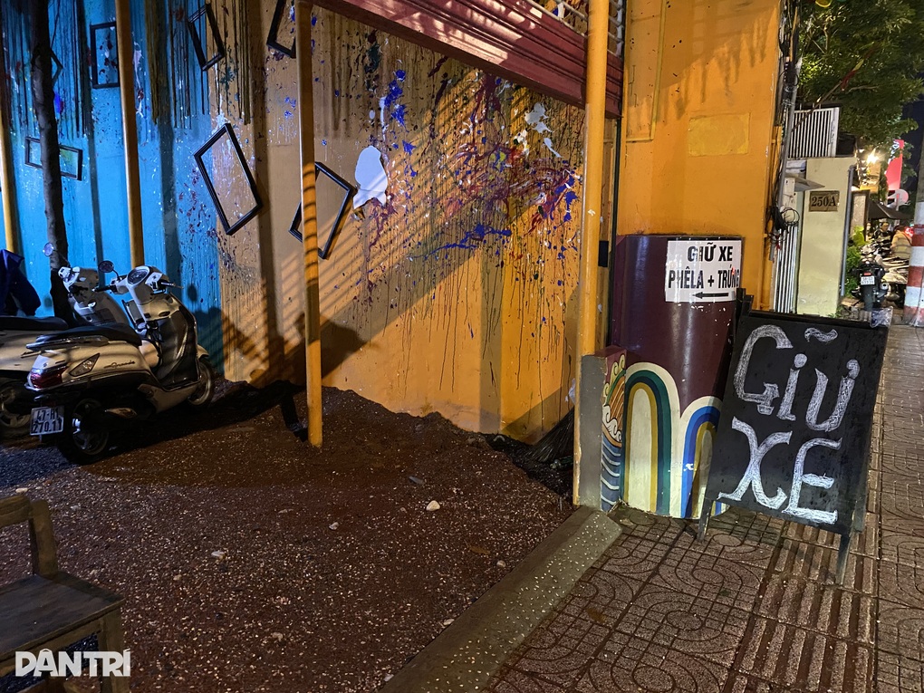 Cà phê Tứ Phủ đầu tư 15 tỷ đồng từng gây sốt bất ngờ thành… bãi giữ xe - 4