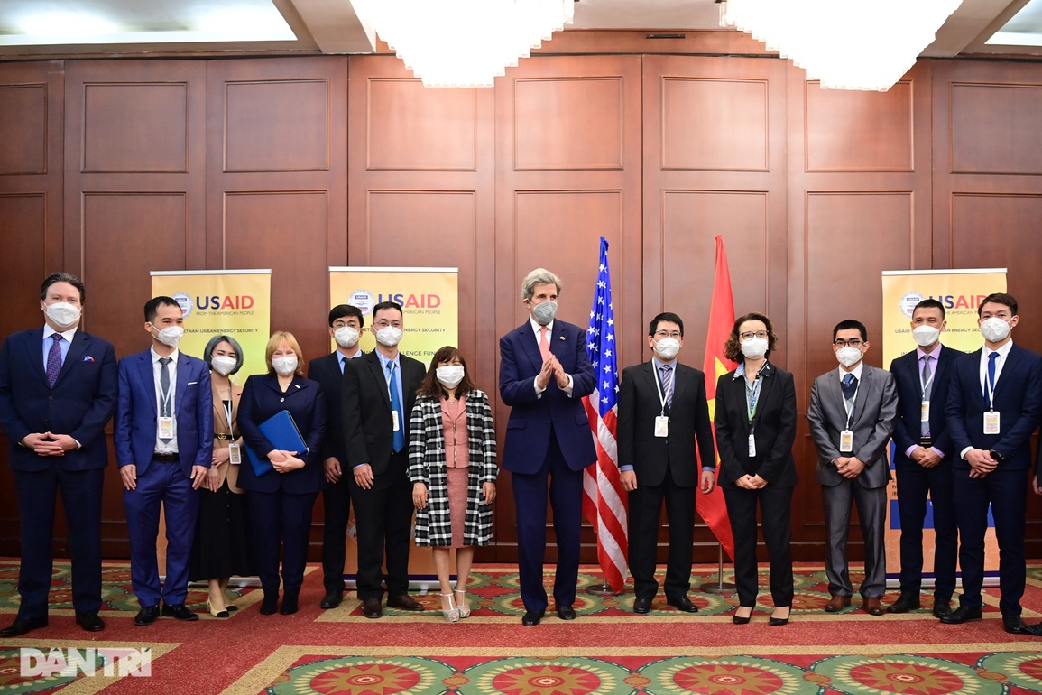 Ông John Kerry: Mỹ sẵn sàng giúp Việt Nam ứng phó biến đổi khí hậu - 4 Ông John Kerry: Mỹ sẵn sàng giúp Việt Nam ứng phó biến đổi khí hậu - 4