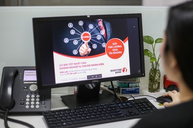 Rút lương mất phí – Nỗi lo lớn của người lao động