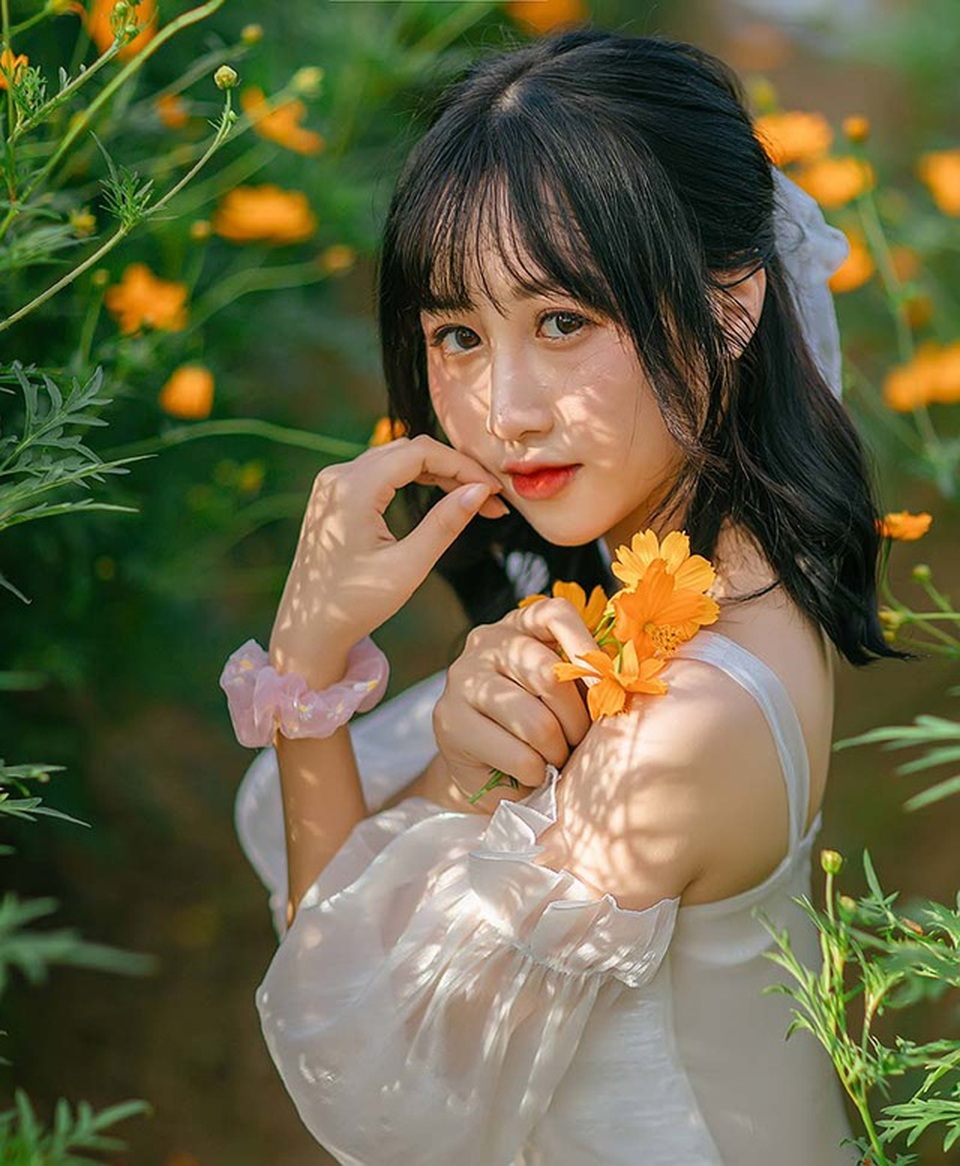 Hai cô giáo xinh đẹp “đốn tim” dân mạng trong tháng 10 - 6 Hai cô giáo xinh đẹp “đốn tim” dân mạng trong tháng 10 - 6