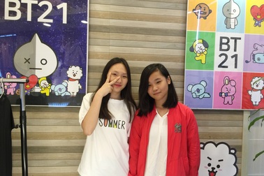 Fan Việt hào hứng chiêm ngưỡng phòng trưng bày nhóm BTS đầu tiên tại Việt Nam