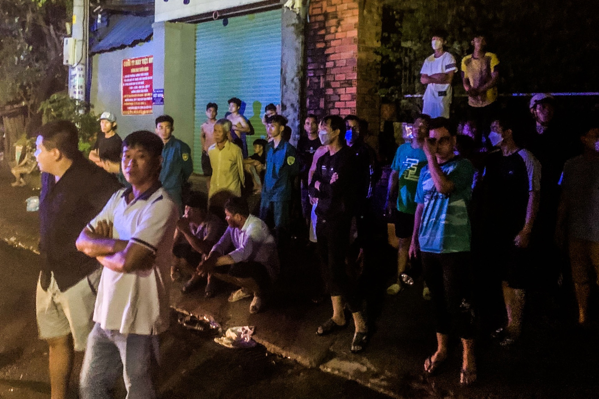 Chủ xưởng vải xảy ra vụ cháy bật khóc: Tôi thật sự bất lực và suy sụp... - 9 Chủ xưởng vải xảy ra vụ cháy bật khóc: Tôi thật sự bất lực và suy sụp... - 9