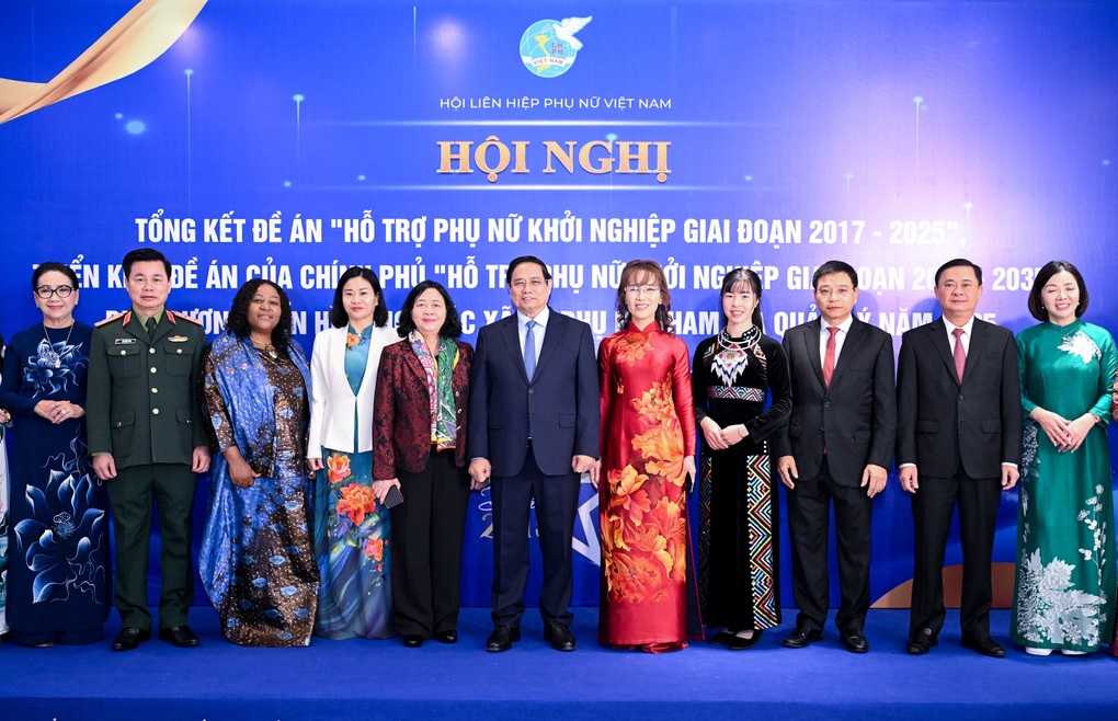 Thủ tướng: Phụ nữ Việt Nam phát huy tinh thần 3 tiên phong, 5 làm chủ - 2