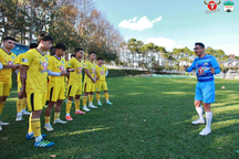 Giải V-League và CLB HA Gia Lai tranh cãi về nhà tài trợ