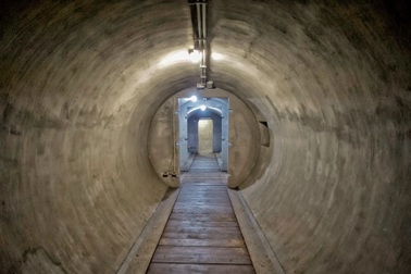 Bê tông đối đầu bom xuyên phá: Bài toán hóc búa trong chiến tranh hiện đại