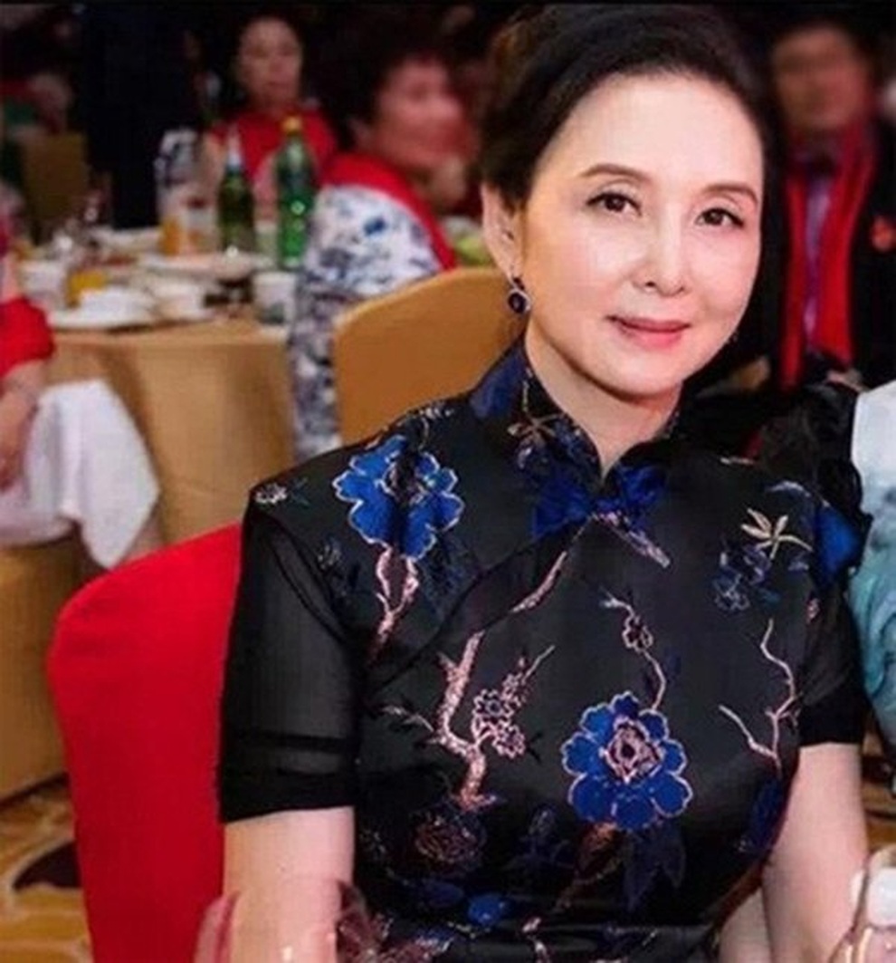 Hằng Nga Khâu Bội Ninh: Nghệ sĩ bí ẩn nhất đoàn phim Tây Du Ký - 5 Hằng Nga Khâu Bội Ninh: Nghệ sĩ bí ẩn nhất đoàn phim Tây Du Ký - 5