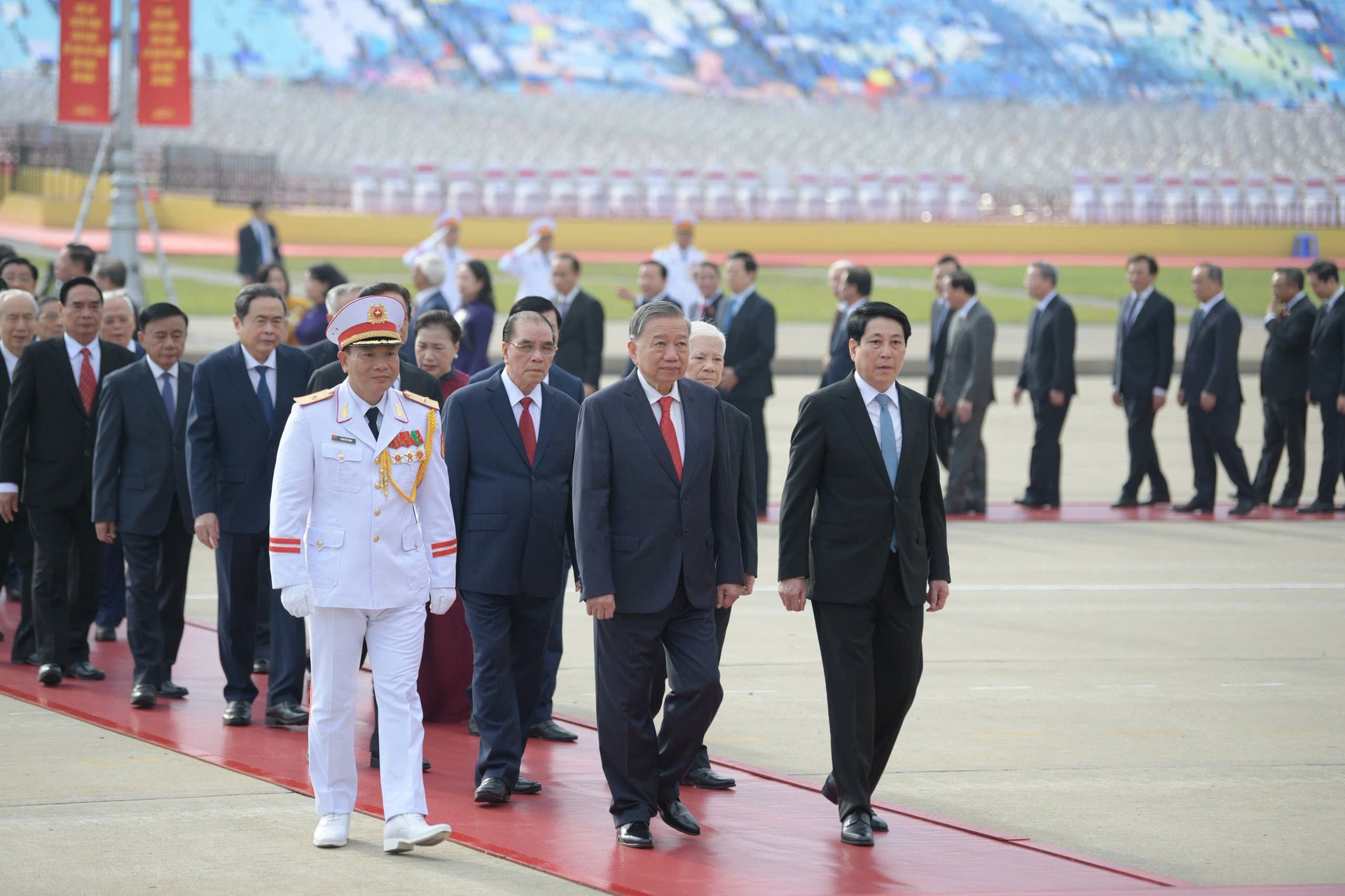 Lãnh đạo Đảng, Nhà nước vào Lăng viếng Bác nhân dịp 80 năm Quốc khánh 2/9 - 4