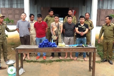 Clip cận cảnh bắt nhóm buôn ma túy "khủng”, thu giữ hơn 50 nghìn viên ma túy tổng hợp