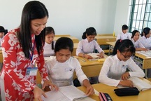 Chính sách cho giáo viên hết thời gian điều động