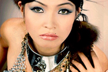 Ca sĩ Phương Thanh bị khủng bố qua điện thoại 