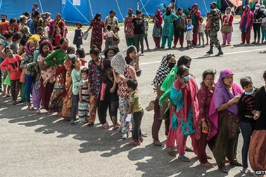 Động đất Nepal: 6.840 người chết, hàng cứu trợ bị ứ đọng do hải quan