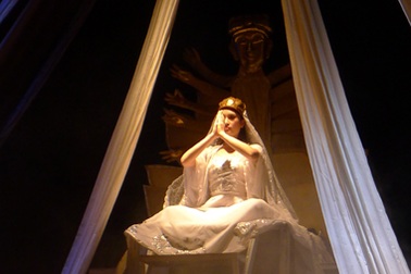 NSND Lan Hương không thay đổi hình ảnh Phật bà dù dư luận phản đối