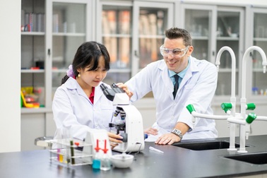 Royal School nhận đăng ký kiểm tra năng lực đầu vào đến hết ngày 19/3