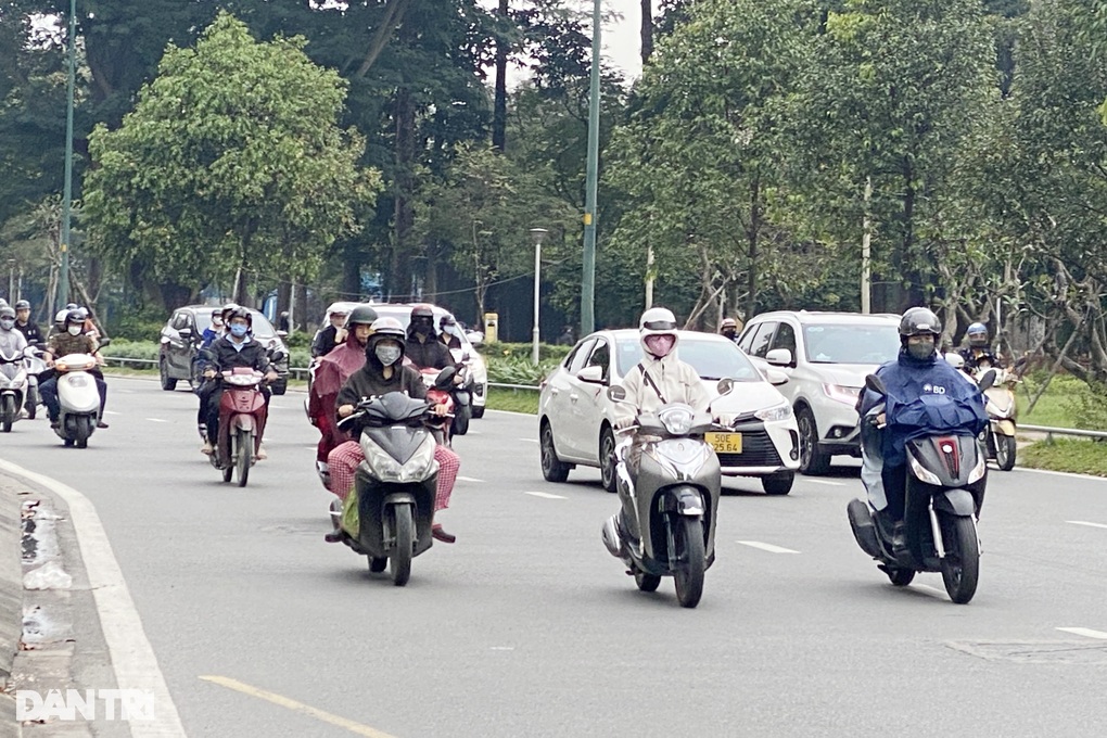 TPHCM mưa phùn vào sáng sớm - 1 TPHCM mưa phùn vào sáng sớm - 1