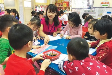 Tăng lương cho giáo viên vẫn là chuyện “tiền đâu”?