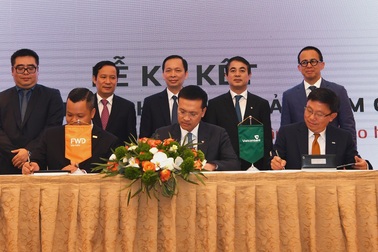 Vietcombank và FWD ký kết hợp tác độc quyền 15 năm phân phối bảo hiểm qua ngân hàng