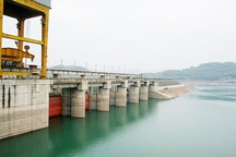 Mực nước các hồ thủy điện đang “uy hiếp” cung ứng điện
