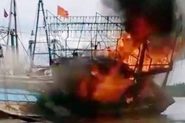 4 người bỏng nặng trong vụ nổ tàu lai dắt