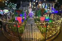 Các nhà thờ Hà Nội lung linh ánh đèn đón Noel 2023