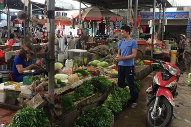 Công nhân với cuộc sống “thiếu trước, hụt sau”